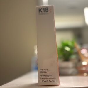 K18 Professional Molecular Repair Hair Mask - White